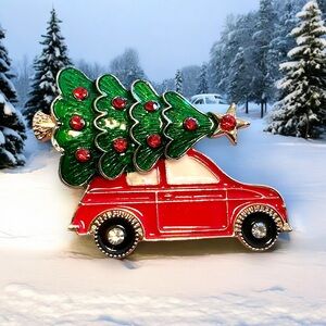 Enamel pin holiday christmas tree car gold ✨BRAND-NEW✨•
